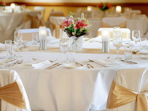 Novotel Canberra - Tourism Caloundra 6