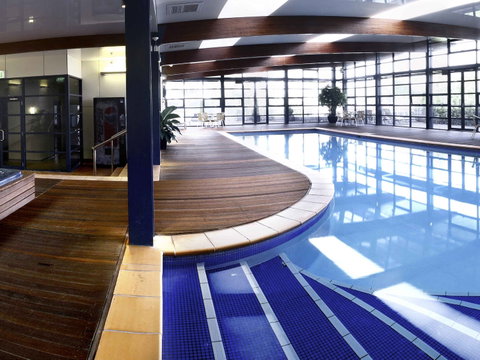 Novotel Canberra - Tourism Caloundra 13