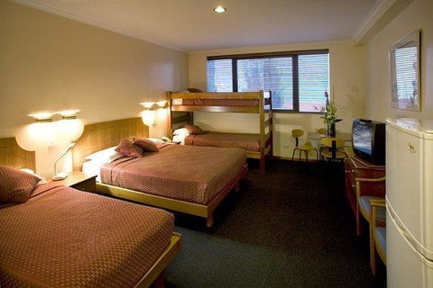 Capital Executive Apt Hotel Canberra - Tourism Caloundra 2