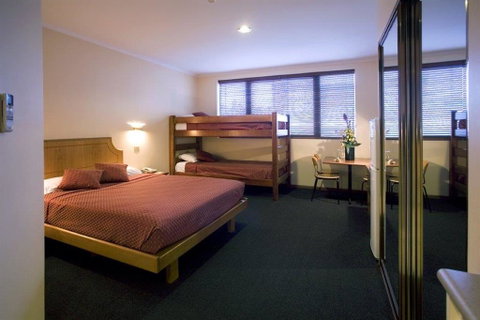 Capital Executive Apt Hotel Canberra - Tourism Caloundra 7