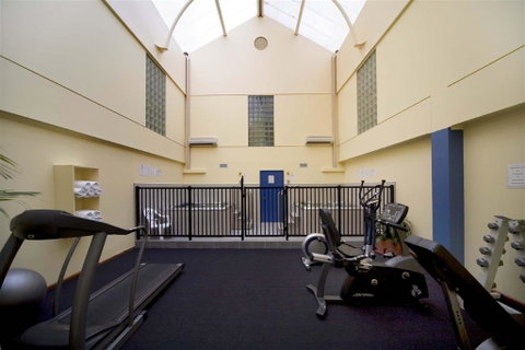 Capital Executive Apt Hotel Canberra - Tourism Caloundra 8