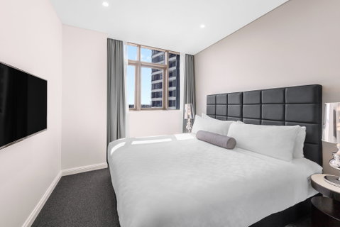 Meriton Suites Church Street, Parramatta - Tourism Caloundra 6