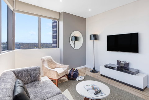 Meriton Suites Church Street, Parramatta - Tourism Caloundra 7