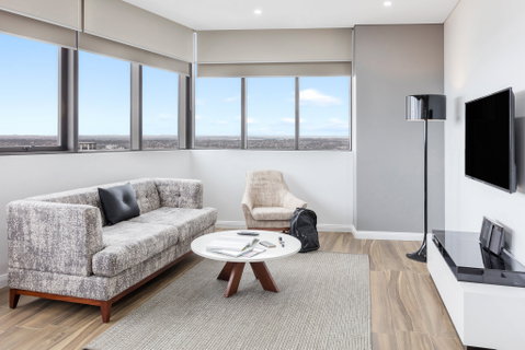 Meriton Suites Church Street, Parramatta - Tourism Caloundra 8