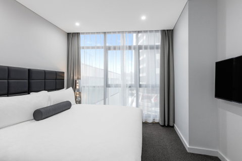 Meriton Suites Church Street, Parramatta - Tourism Caloundra 13