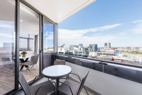 Meriton Suites Church Street, Parramatta - Tourism Caloundra 14