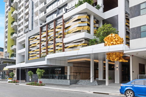 Arise On Hope Street - Tourism Caloundra 0