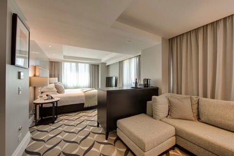 Mayfair Hotel - Tourism Caloundra 5