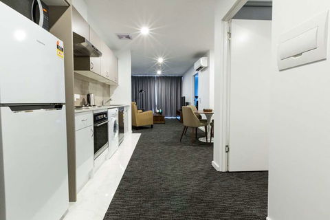 Adelaide Dress Circle Apartments - Tourism Caloundra 5