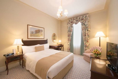 The Hotel Windsor - Tourism Caloundra 5