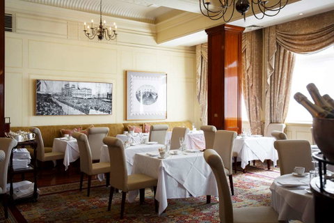 The Hotel Windsor - Tourism Caloundra 15