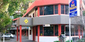 Lorne Coachman Inn - Tourism Caloundra 0
