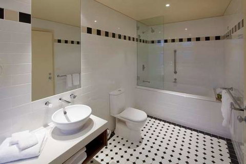 Mantra Lorne - Tourism Caloundra 6