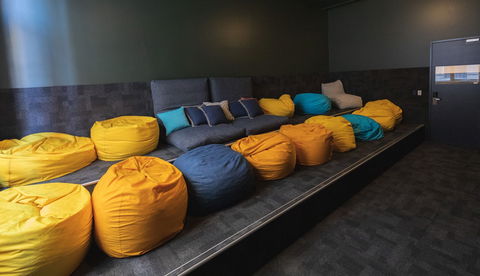 United Backpackers - Tourism Caloundra 1