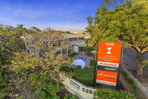 The Airport International Motel - Tourism Caloundra 0