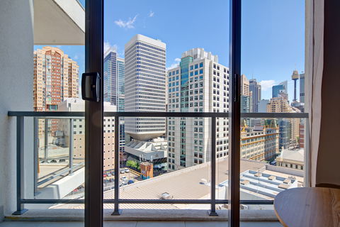 Zara Tower Serviced Apartments - Tourism Caloundra 2