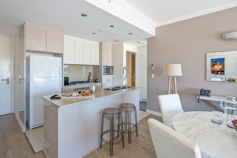 Zara Tower Serviced Apartments - Tourism Caloundra 11