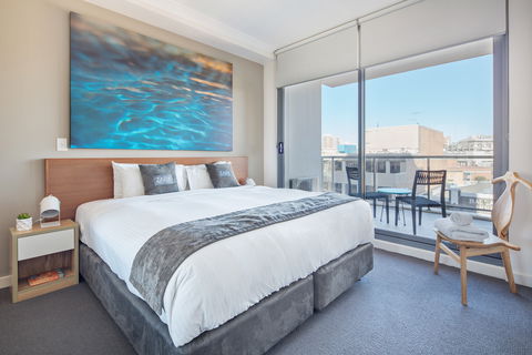 Zara Tower Serviced Apartments - Tourism Caloundra 13