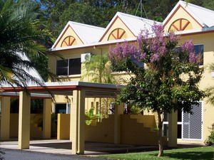 Ti Tree Resort - Tourism Caloundra 0