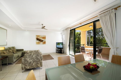 Bermuda Villas - Tourism Caloundra 1