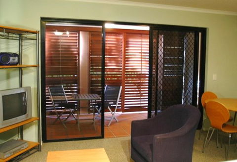 Spring Hill Gardens Apartments - Tourism Caloundra 1