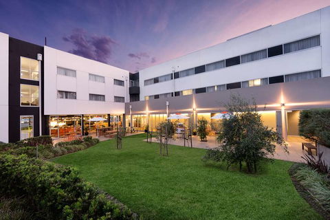 Atura Dandenong - Tourism Caloundra 1