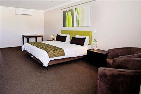 Drovers Motor Inn - Tourism Caloundra 2