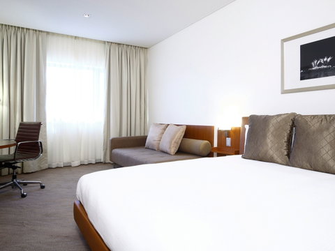 Novotel Canberra - Tourism Caloundra 0