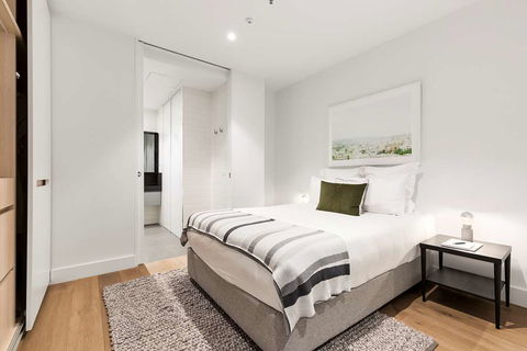 Tyrian Serviced Apts Albert Park Lane - Tourism Caloundra 0