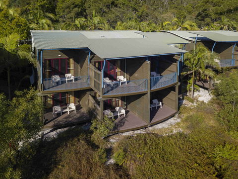 Mercure Kingfisher Bay Resort - Tourism Caloundra 1