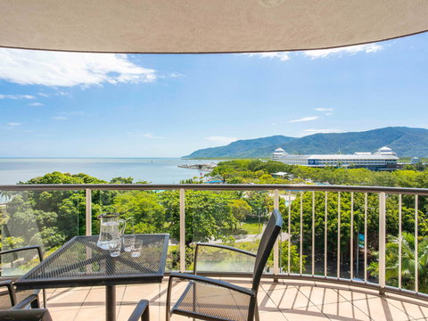 BreakFree Royal Harbour Hotel - Tourism Caloundra 0