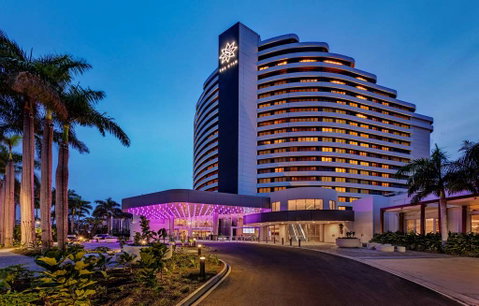 The Star Grand Hotel, Gold Coast - Tourism Caloundra 1