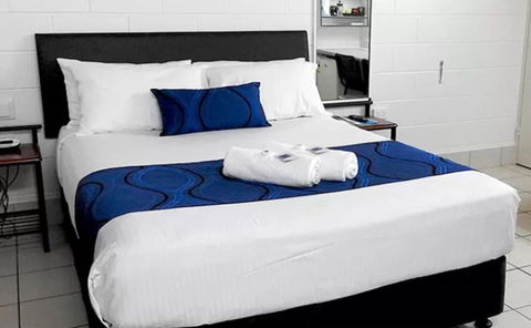 Barrier Reef Motel - Tourism Caloundra 1