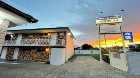 Marco Polo Motor Inn - Tourism Caloundra 0