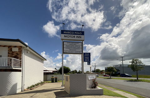 Marco Polo Motor Inn - Tourism Caloundra 1