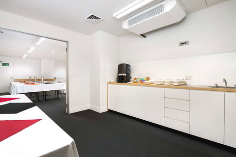 Hotel George Williams - Tourism Caloundra 14