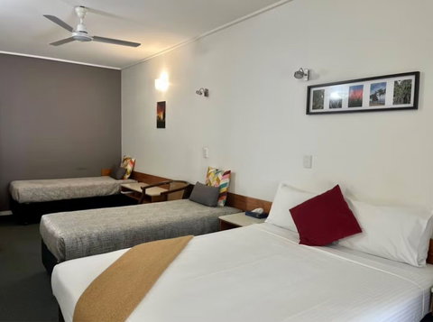 Ayr Traveller's Motel - Tourism Caloundra 12