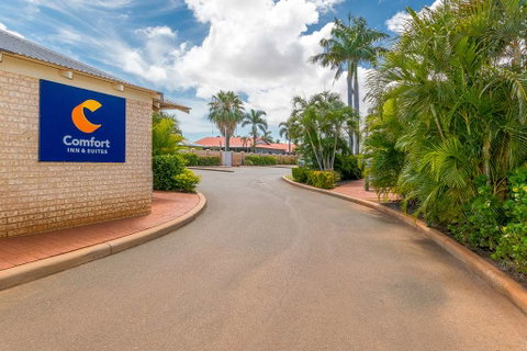 Comfort Inn & Suites Karratha - Tourism Caloundra 2