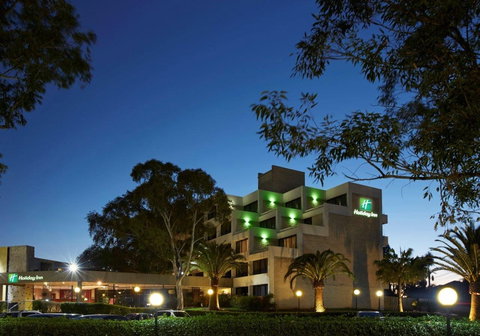 Holiday Inn Warwick Farm - Tourism Caloundra 1