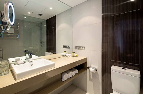 DoubleTree by Hilton Hotel Darwin - Tourism Caloundra 5
