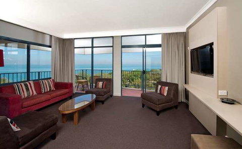 Mantra on the Esplanade - Tourism Caloundra 11