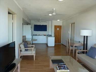 Cullen Bay Resorts - Tourism Caloundra 7