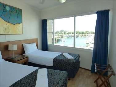 Cullen Bay Resorts - Tourism Caloundra 10