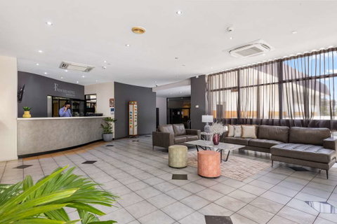 Hotel Frontier Darwin - Tourism Caloundra 1