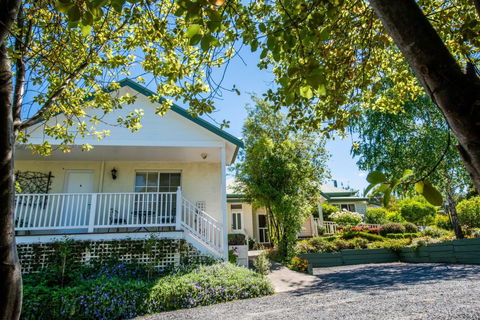 Yarra Gables Motel - Tourism Caloundra 1