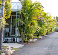 Barney Beach Accommodation Centre - Tourism Caloundra