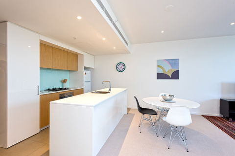 Astra Apartments MacQuarie Park - Tourism Caloundra 2