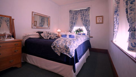 Segenhoe Inn Luxury Boutique Hotel - Tourism Caloundra 1