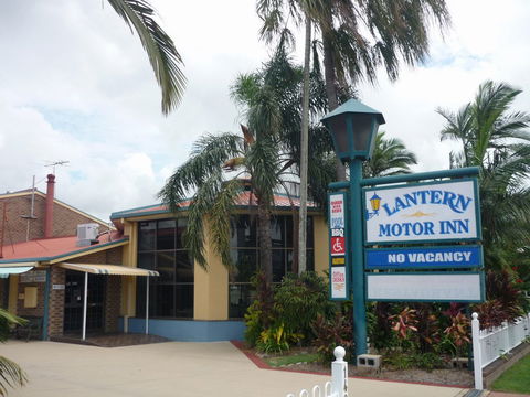 Lantern Motor Inn - Tourism Caloundra 0