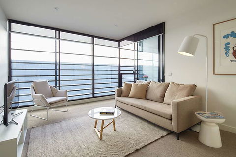 381 Cremorne - Tourism Caloundra 2